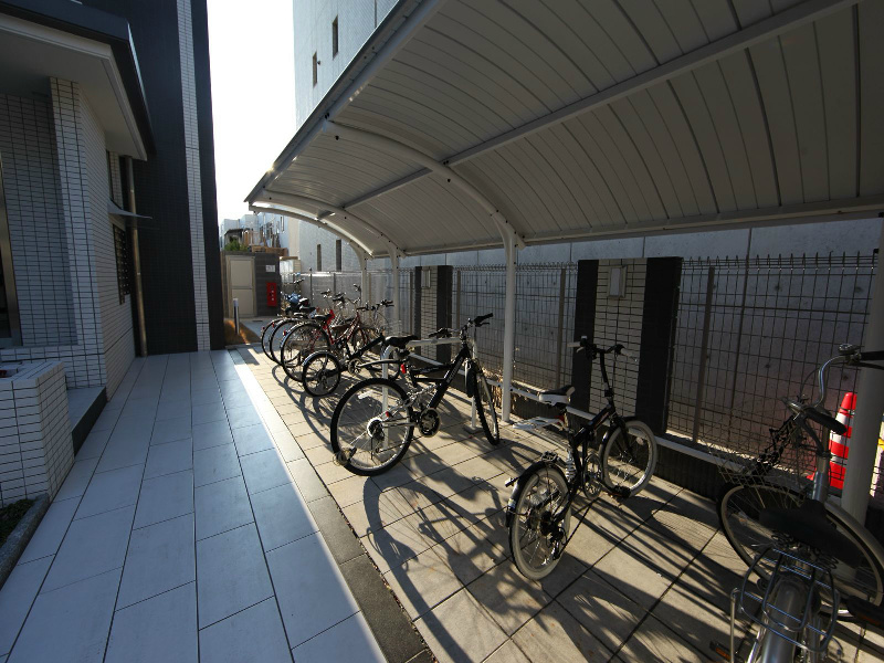 ラ・グランディール 屋根付駐輪場