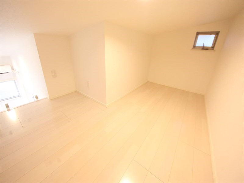 クレセント香呑町 ロフト4.7帖（収納として使えます）　同仕様写真