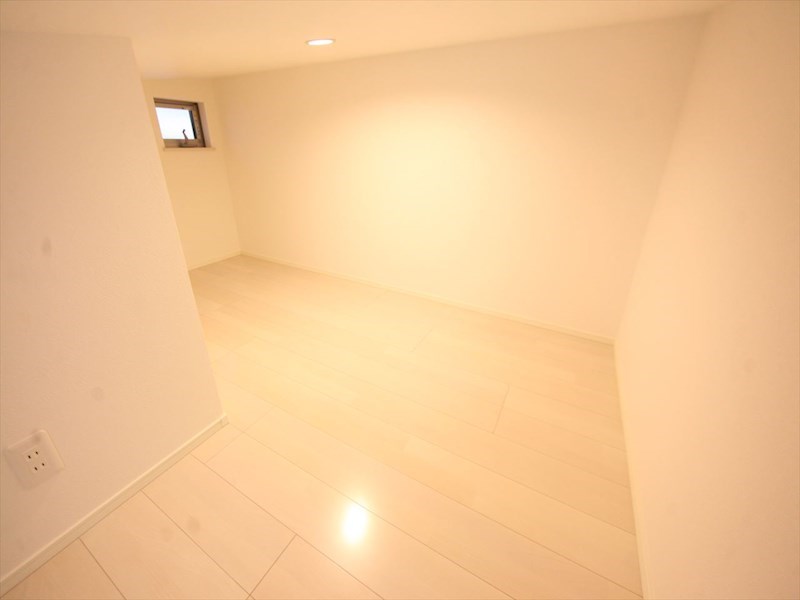 クレセント香呑町 ロフト4.7帖（収納として使えます）　同仕様写真