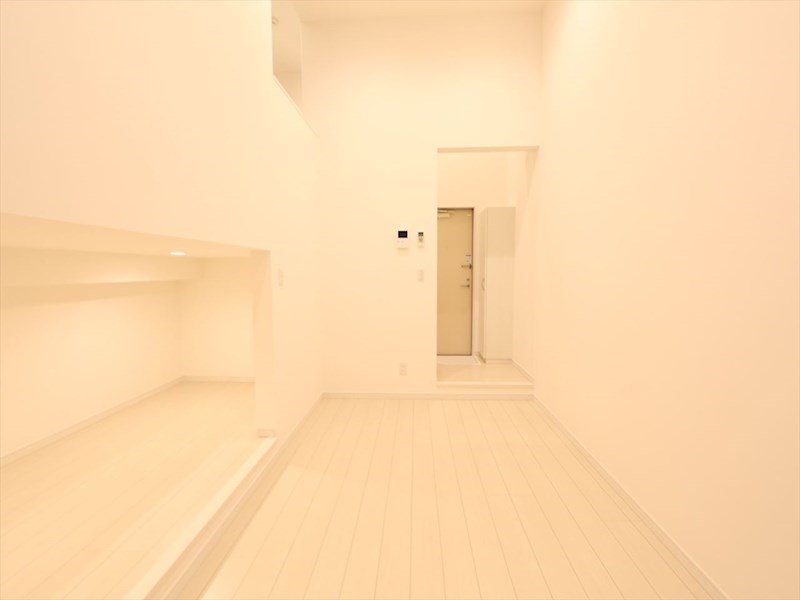 Ａｖａｎｔｕｎｐａｓ（アバントアンパス） 洋室6帖　アンダーロフト4.9帖（収納にも寝室にも使えます）