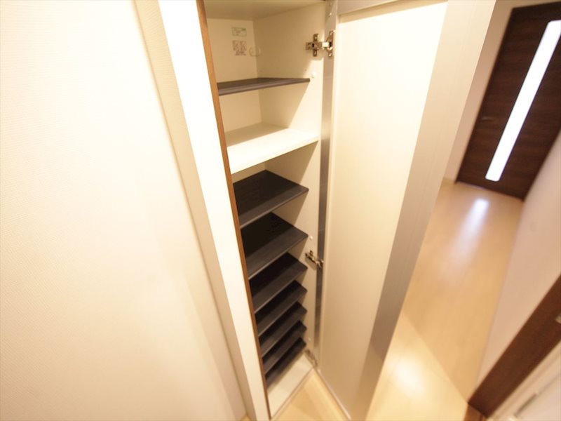 リラ出来町 玄関（シューズボックス完備）