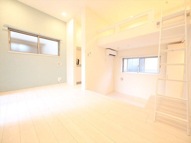 Ｒｅｐｏｓ外新町（ルポソトシンマチ） ＬＤＫ8帖　洋室4帖　ロフト2.5帖　同仕様写真