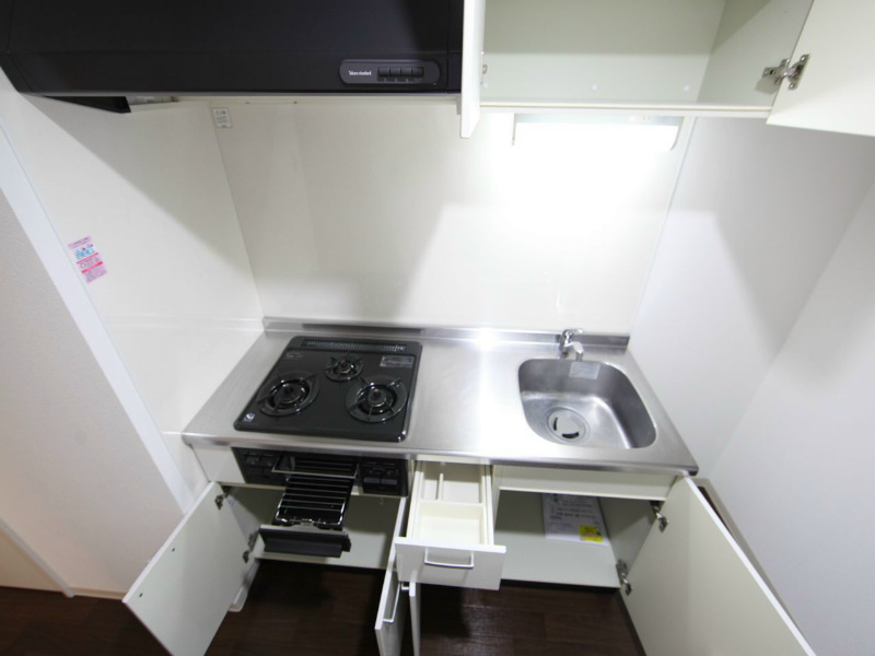 ベルデアスル システムキッチン（ガス3口グリル）冷蔵庫レンジ等用意できます