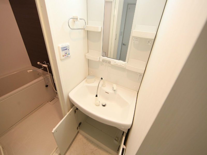 ベルデアスル 脱衣所　独立洗面台（シャンプードレッサー）洗濯機用意できます