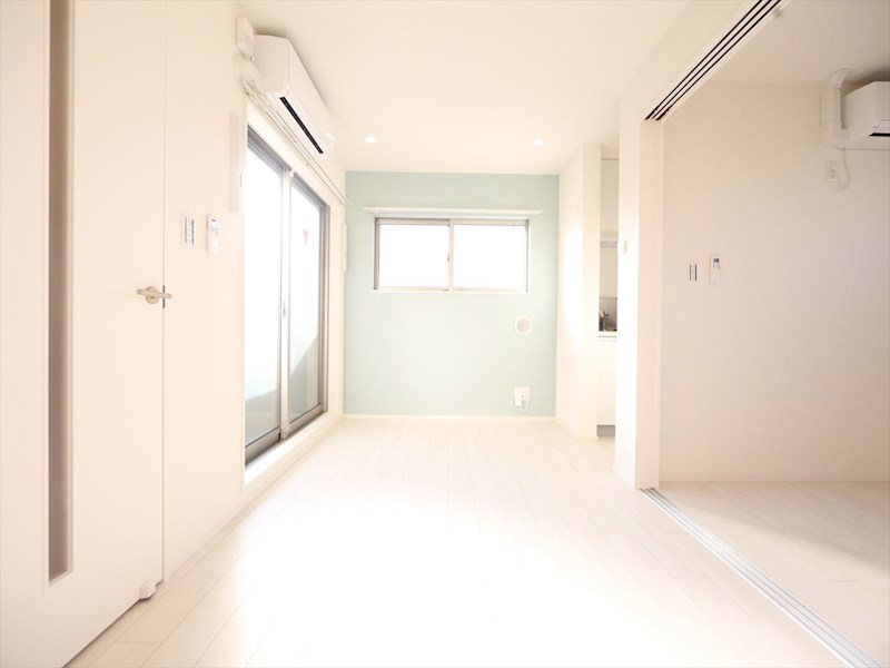 Ｒｅｐｏｓ外新町（ルポソトシンマチ） ＬＤＫ8.3帖　洋室4.2帖　つなげても使えます　同仕様写真