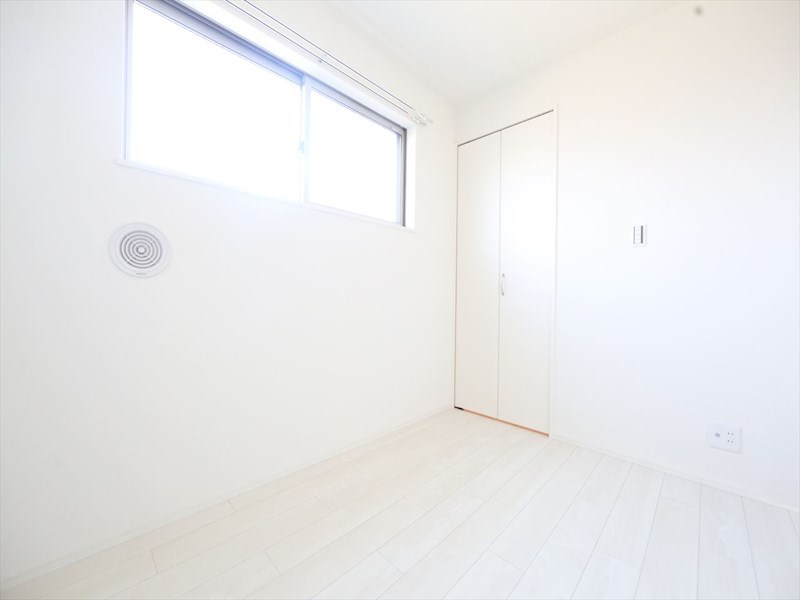 ハーモニーテラス外新町II ＬＤＫ8帖　洋室4帖　つなげても使えます　同仕様写真