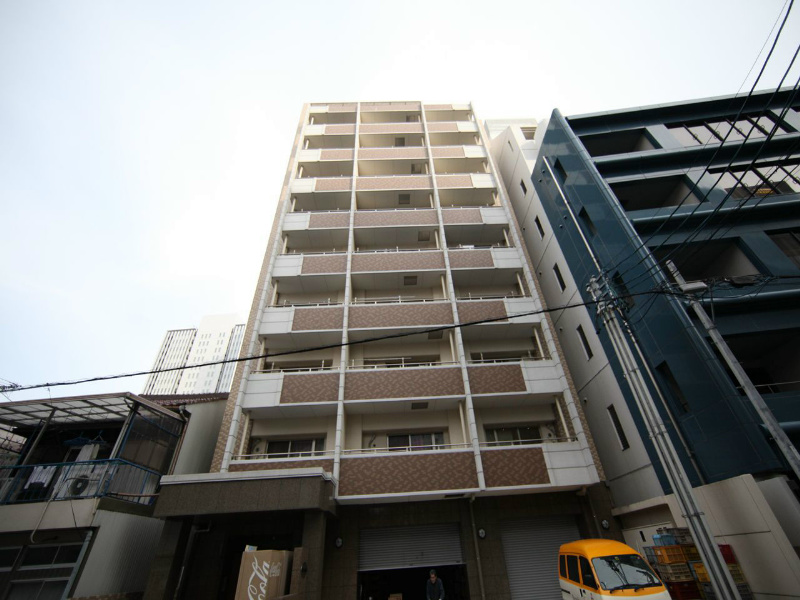 フロレスタ名駅 外観　オートロック付　防犯カメラ付　宅配ＢＯＸ付