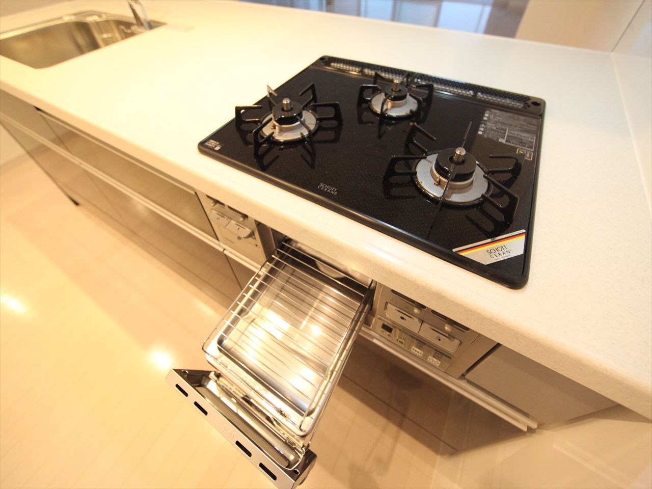 白壁リンクス システムキッチン（ガス3口コンログリル付）カウンターキッチン