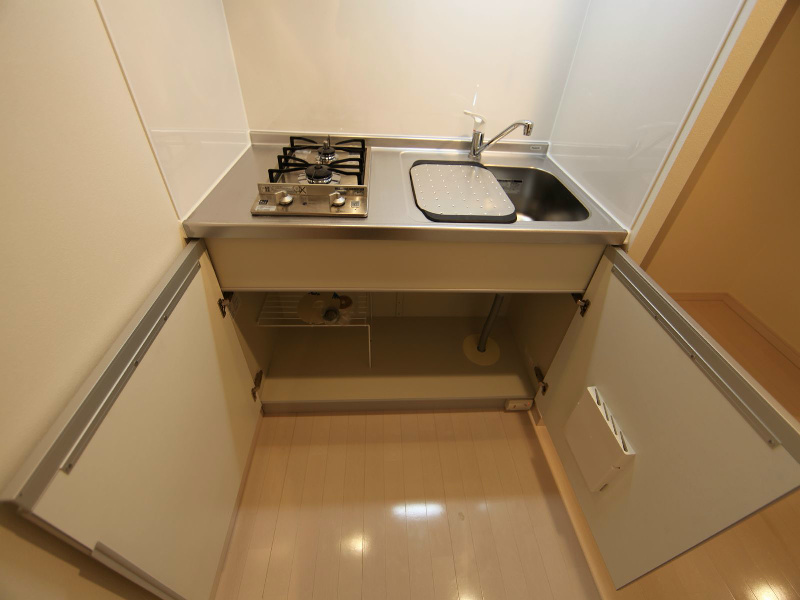 ロレイアム システムキッチン（ガス2口）冷蔵庫・レンジ等ご用意できます