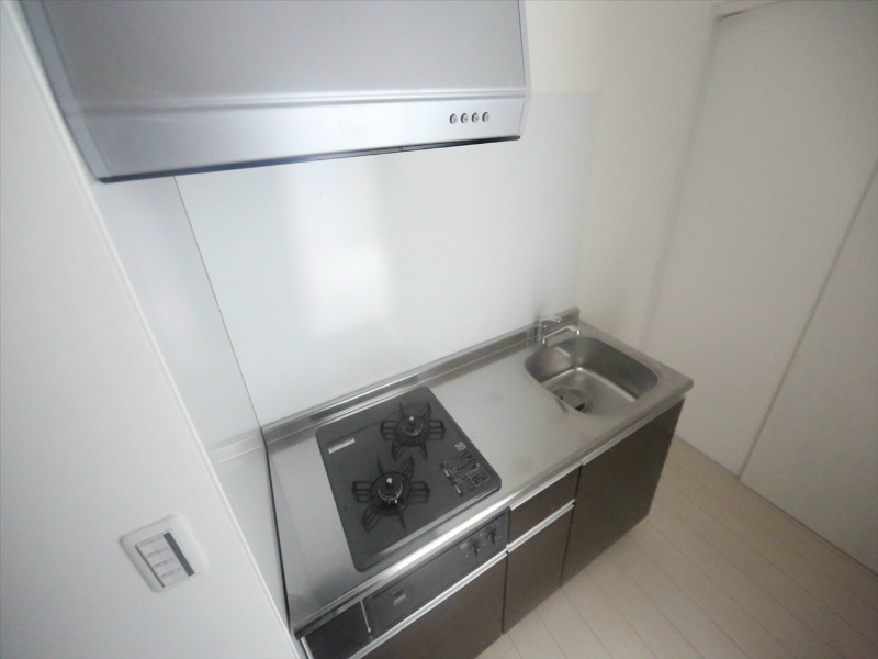 ＣＲＡＳＴＩＮＥ高畑 システムキッチン（ガス2口）冷蔵庫・レンジ等ご用意できます