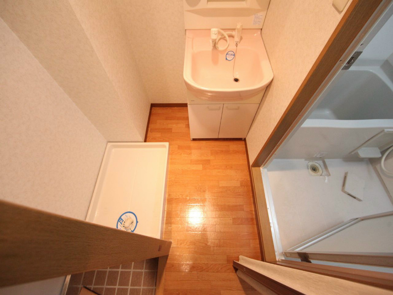 愛知県名古屋市中村区大宮町２丁目26-1 脱衣所　独立洗面台（シャンプードレッサー付）収納スペース有
