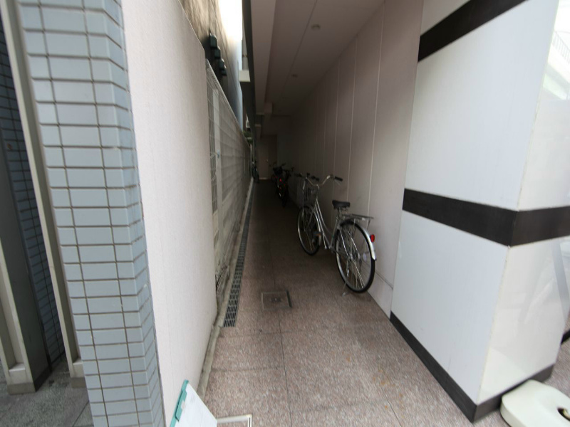 フローラル尾頭橋 駐輪スペース
