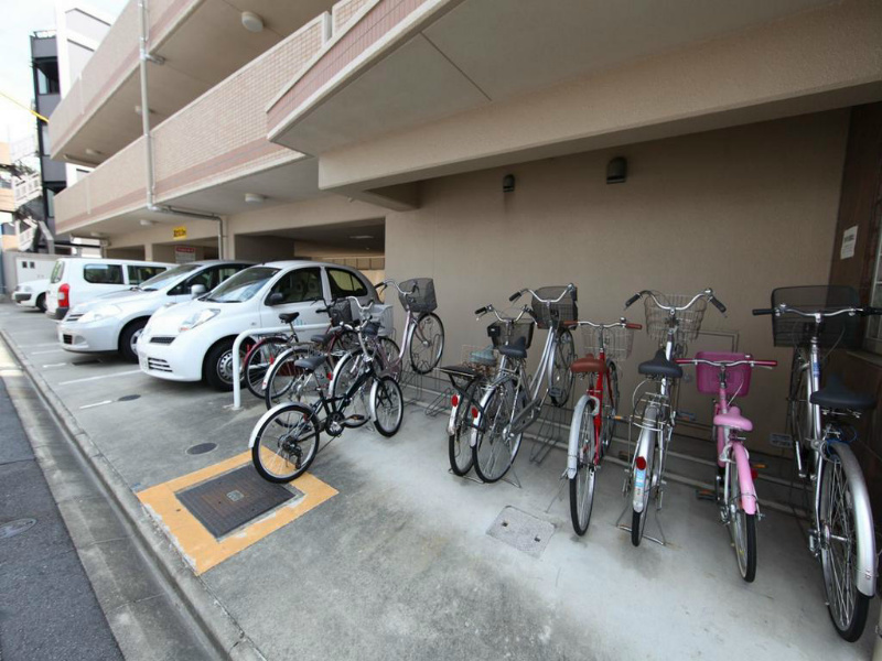 エスポアール千種 駐輪場