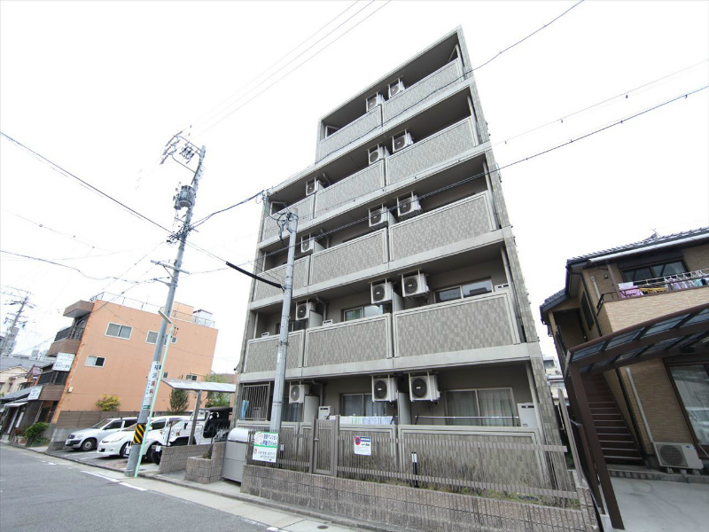 外観 オートロック完備 宅配ボックス付
