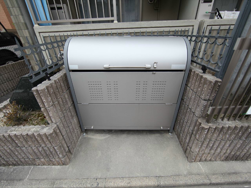 すまいる春岡 敷地内ゴミ置き場あり