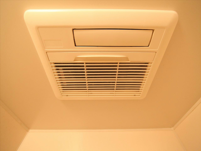 すまいる春岡 浴室暖房乾燥機能付きバス　
