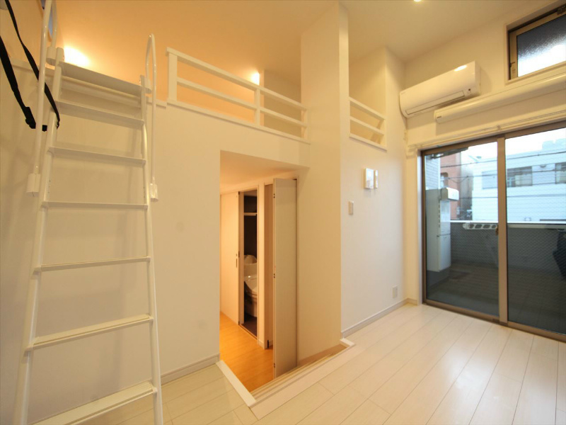Ｍ.Ｋオリオン名古屋 上段洋室5.1帖　ロフト5.1帖（収納でも部屋でも使えます）