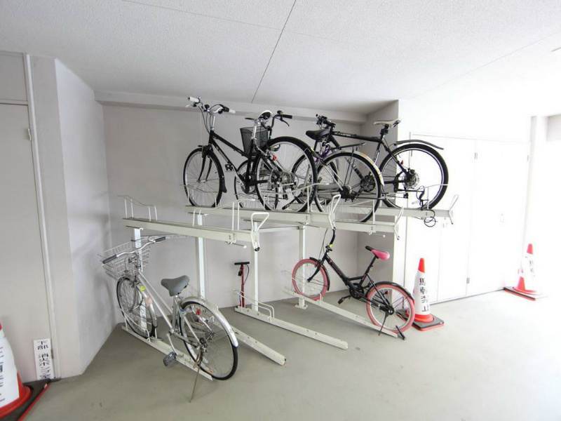 アプリーレ久屋大通公園 敷地内屋根付駐輪場
