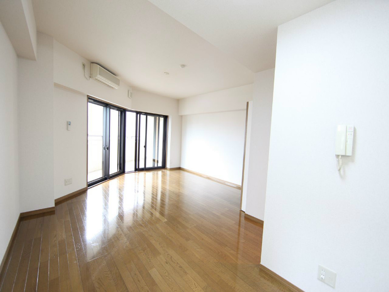 秀明館 洋室14帖　エアコン完備