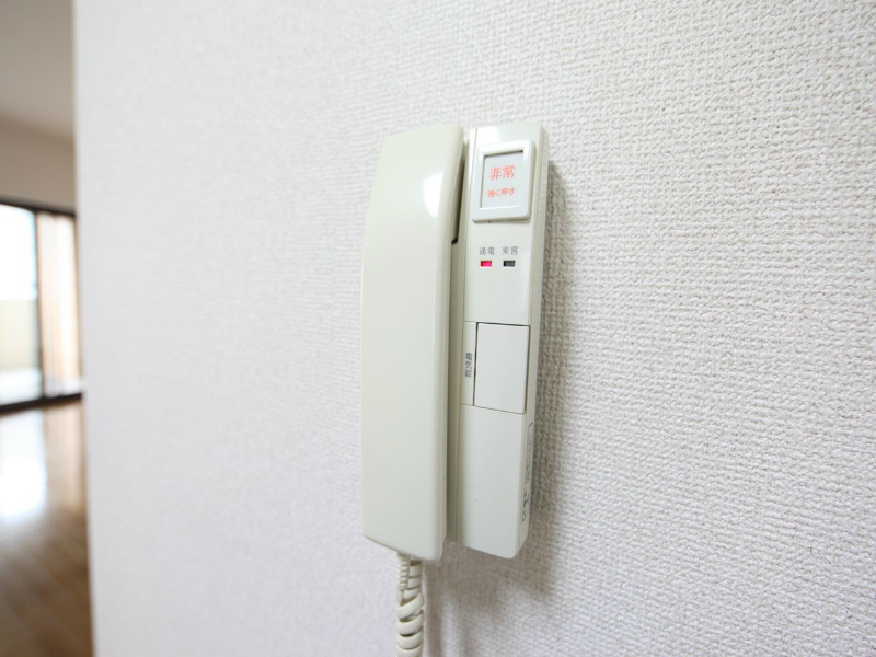 秀明館 セキュリティ　インターホン