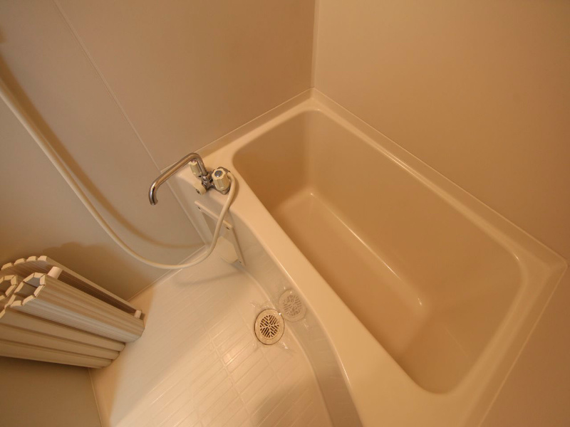 秀明館 バスルーム　バス・トイレ別