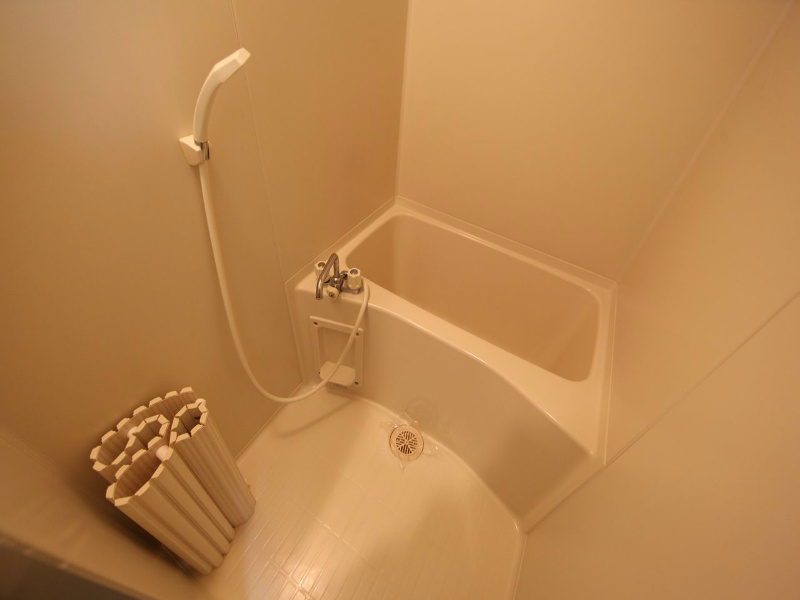 秀明館 バスルーム　バス・トイレ別
