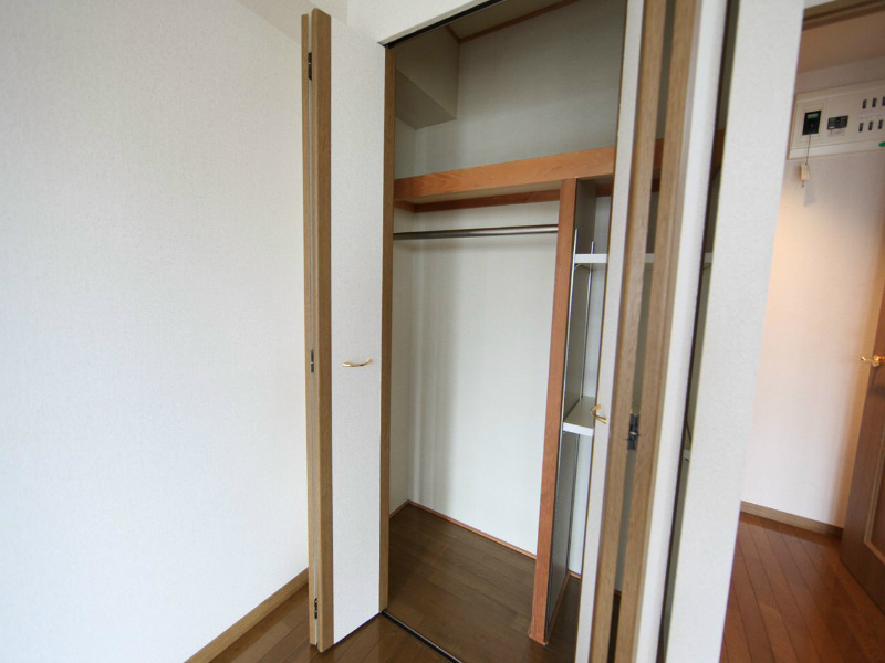 秀明館 クローゼット　収納充実してます