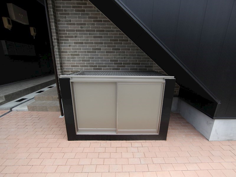 プレシオール 敷地内ゴミ捨て場