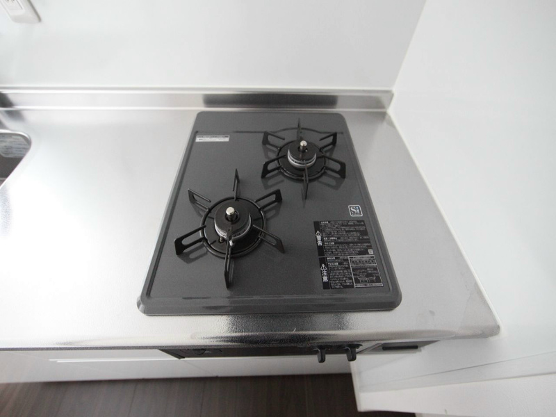 プレシオール システムキッチン（ガス2口）冷蔵庫・レンジ等ご用意できます