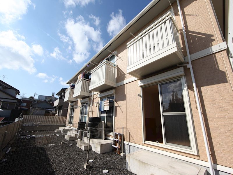 外観 平置駐車場 駐輪場置場 ペット可 家具家電ご用意できます