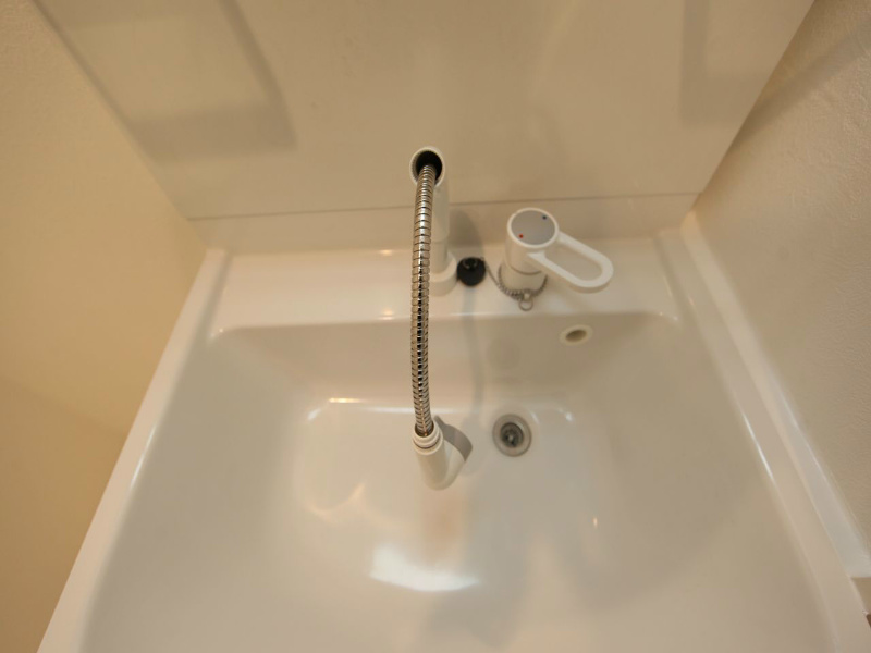 カトルセゾン彩 脱衣所　独立洗面台（シャンプードレッサー）同型写真