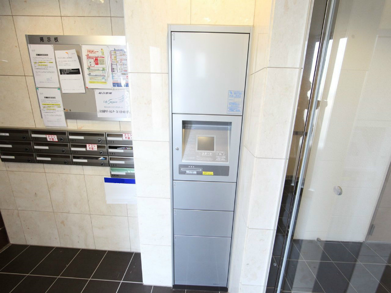 プロビデンス杁中 宅配ＢＯＸ　不在時に荷物を受けとることができます