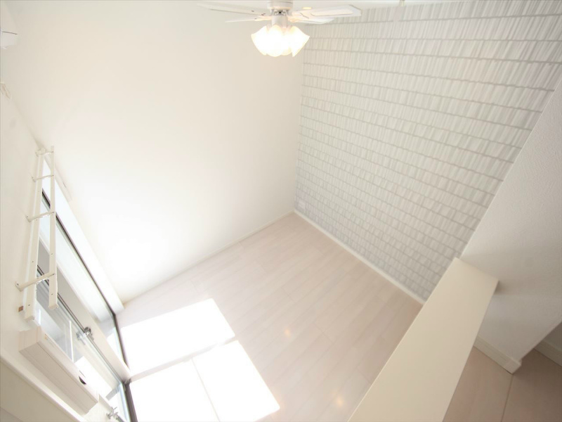 ＴｈｅＧｒｅｙｈｏｕｓｅ（ザグレイハウス） 洋室6.5帖　上段ロフト6.3帖（収納でも部屋でも使えます）