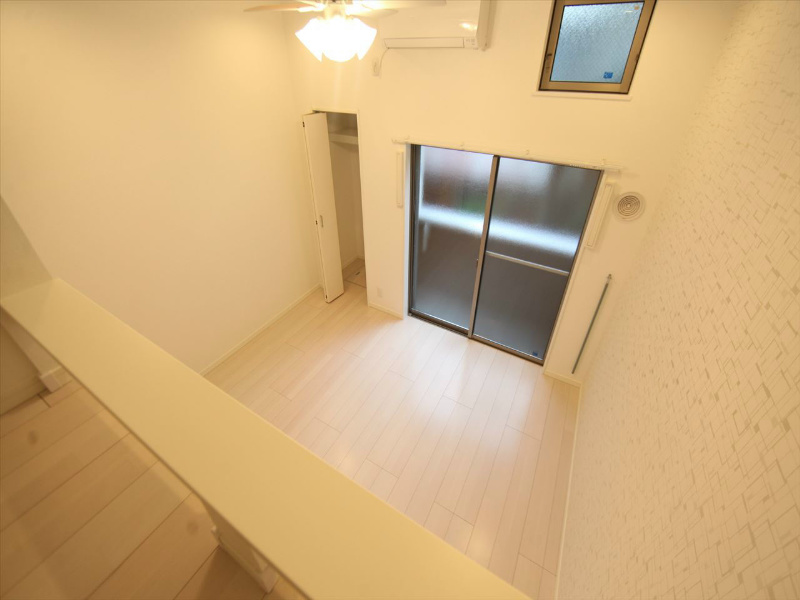 ニューストラーダ 洋室6.5帖　ロフト6.1帖（収納でも部屋でも使えます）