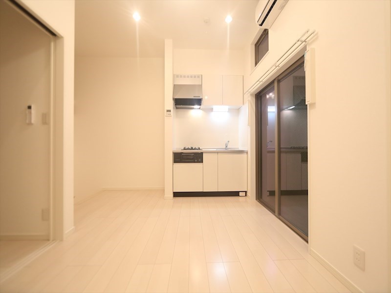 ＢｅｌｌｅＤｅｍｅｕｒｅ（ベルドミール） ＬＤＫ8.6帖　洋室3.7帖　ロフト6.4帖　全室エアコン付