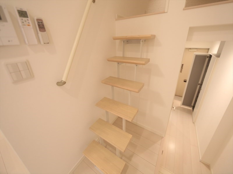 ＢｅｌｌｅＤｅｍｅｕｒｅ（ベルドミール） お部屋に階段あり