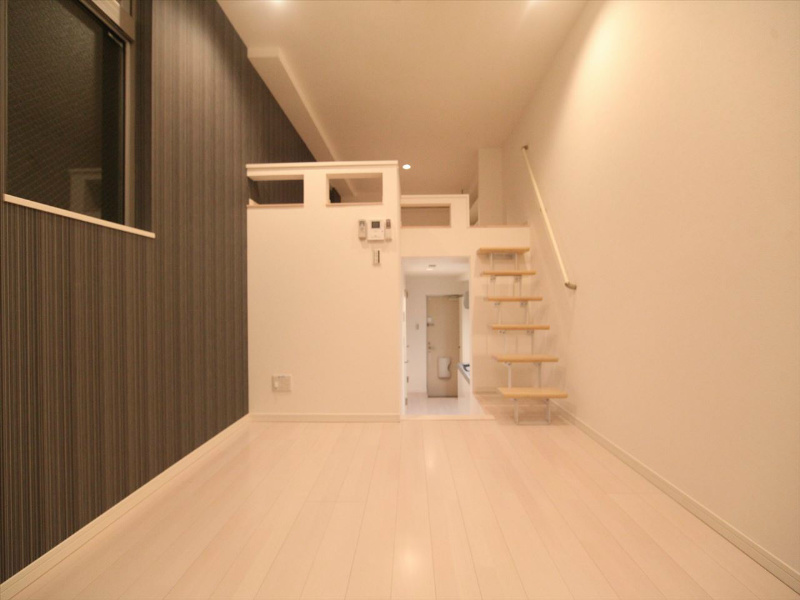 Ｋ’ｓＧａｒｄｅｎ栄生 洋室6.3帖　上階ロフト6帖（収納でも部屋でも使えます）