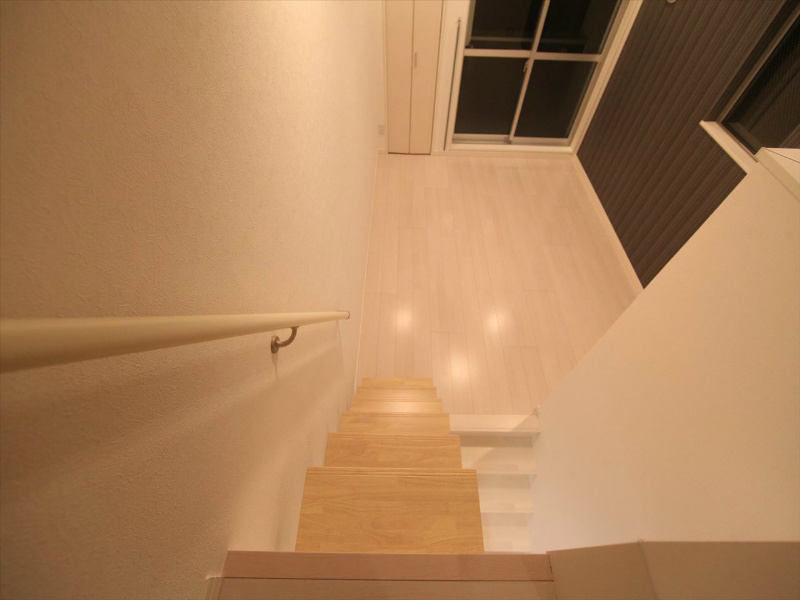 Ｋ’ｓＧａｒｄｅｎ栄生 洋室6.3帖　上階ロフト6帖（収納でも部屋でも使えます）