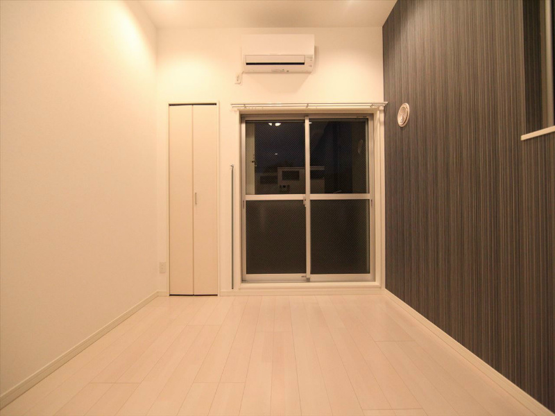 Ｋ’ｓＧａｒｄｅｎ栄生 洋室6.3帖　上階ロフト6帖（収納でも部屋でも使えます）