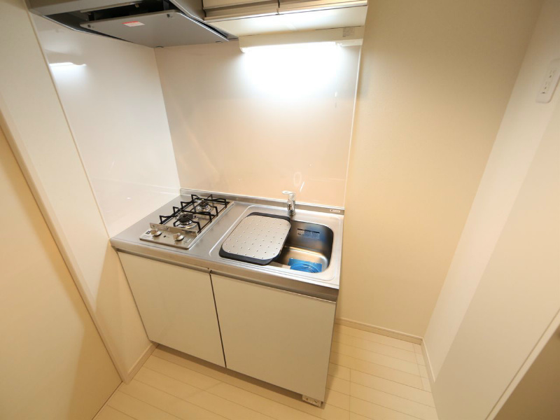 ファンタジアン名駅西 システムキッチン（ガス2口）冷蔵庫・レンジ等ご準備できます