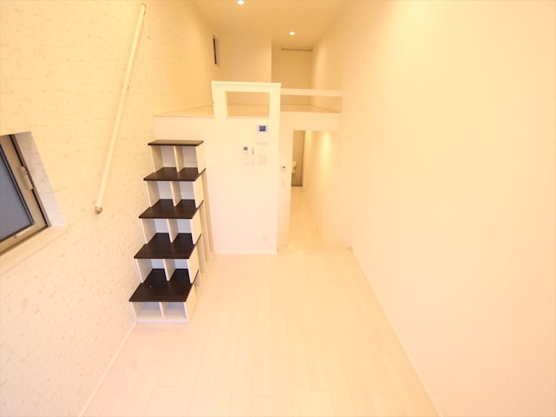ハーモニーテラス志賀町 洋室6.0帖　ロフト6.2帖（収納にも使えます）