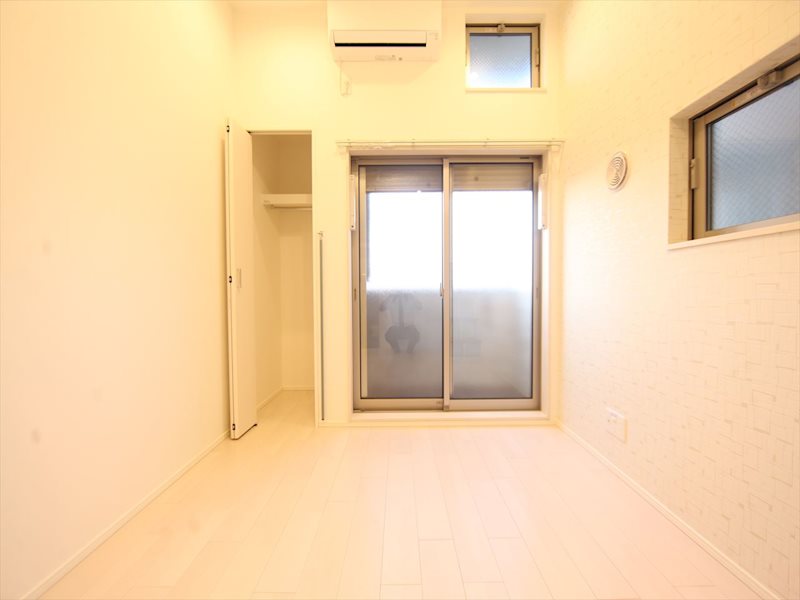 ハーモニーテラス志賀町 洋室6.0帖　ロフト6.2帖（収納にも使えます）