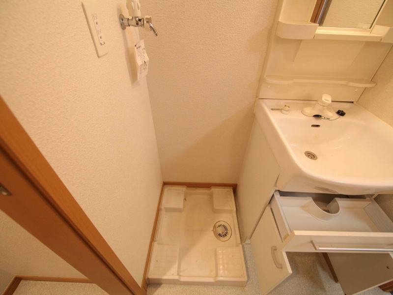 ストーンブリッジ名駅 脱衣所　独立洗面台（シャンプードレッサー）洗濯機用意できます
