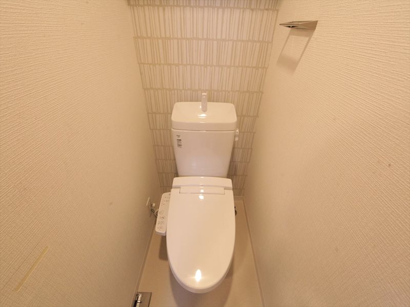 エスリード池下レスティア 温水洗浄便座付トイレ