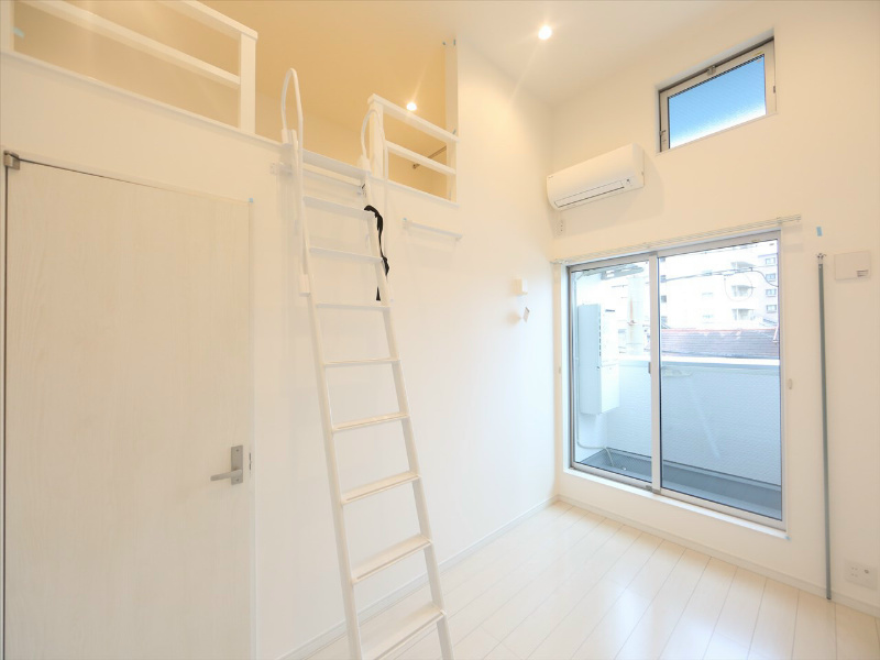ＭａｕｒｕｒｕＨａｔｔａ（マルルハッタ） 洋室5.2帖　ロフト5.4帖（収納でも部屋でも使えます）
