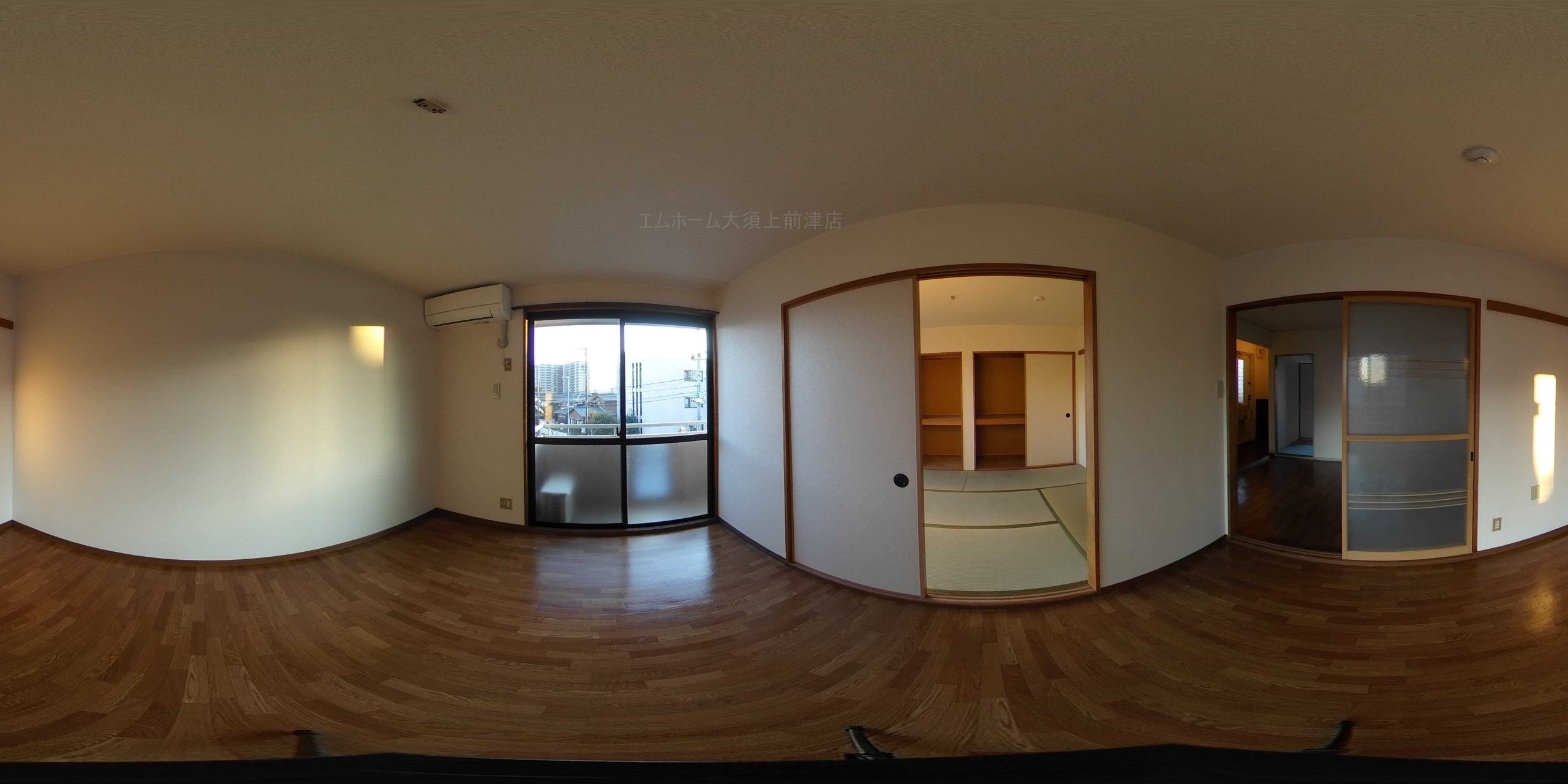 洋室6帖　1フロア2部屋（全部屋角部屋）エアコン付