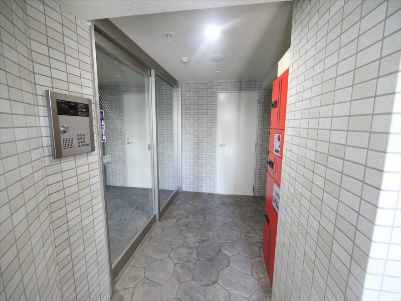 Ｔｈｅ　Ｓｅｎｇｅｎ　Ｔｅｒｒａｃｅ （センゲンテラス） エントランス　オートロック　宅配BOX