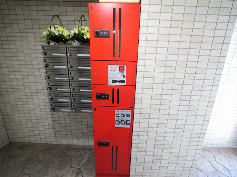 Ｔｈｅ　Ｓｅｎｇｅｎ　Ｔｅｒｒａｃｅ （センゲンテラス） エントランス　オートロック　宅配BOX