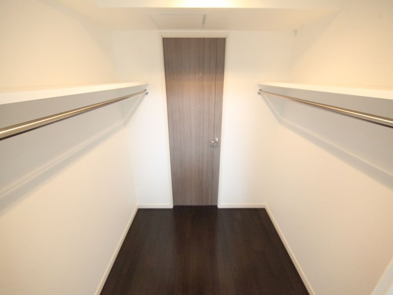 Ｔｈｅ　Ｓｅｎｇｅｎ　Ｔｅｒｒａｃｅ （センゲンテラス） 収納　ウォークスルークローゼット　収納充実してます