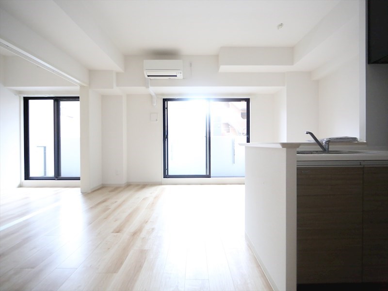 Ｒｅｓｉｄｅｎｃｅ　Ｎａｇｏｙａ ＬＤＫ14.6帖　洋室5.3帖　エアコン付　バルコニー